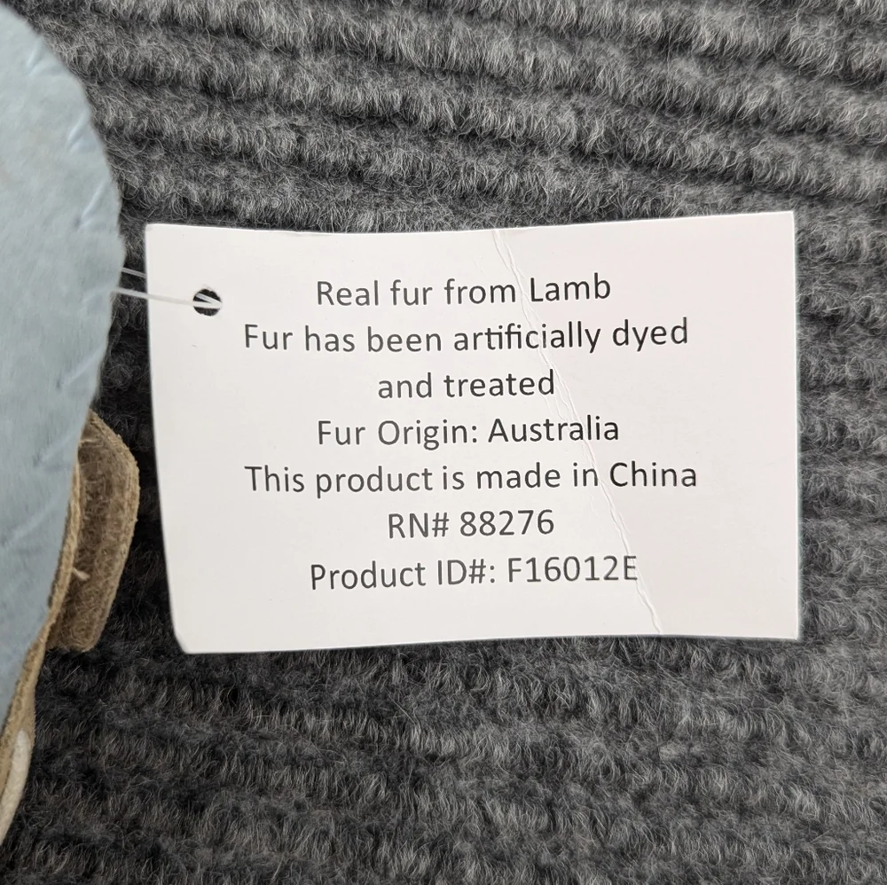 NWT Infant UGGs Lamb Fur Shoes Size Extra Small (1) Boat Shoes, Coastal, Preppy